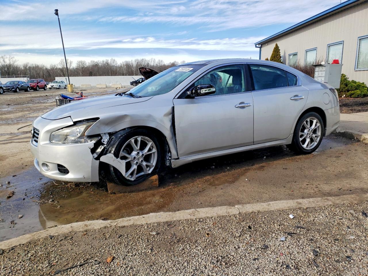 NISSAN MAXIMA 2014