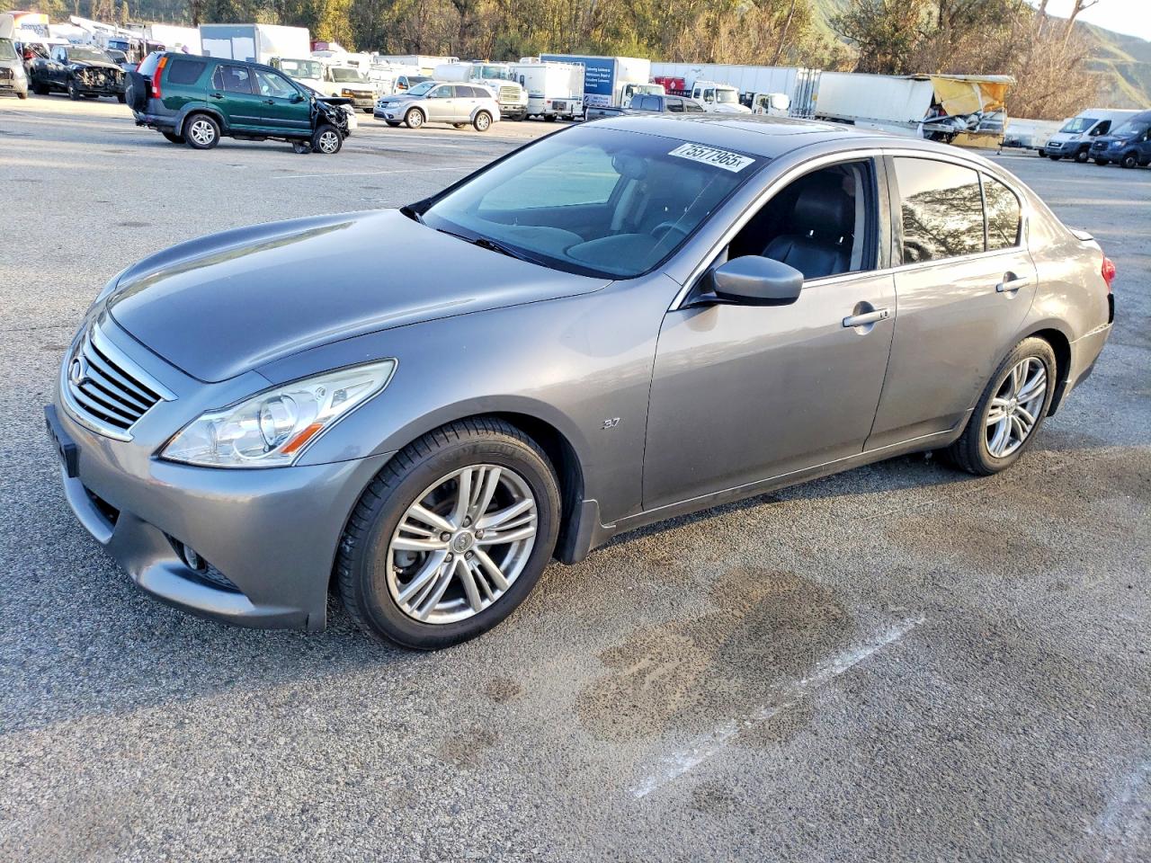 INFINITI Q40 2015