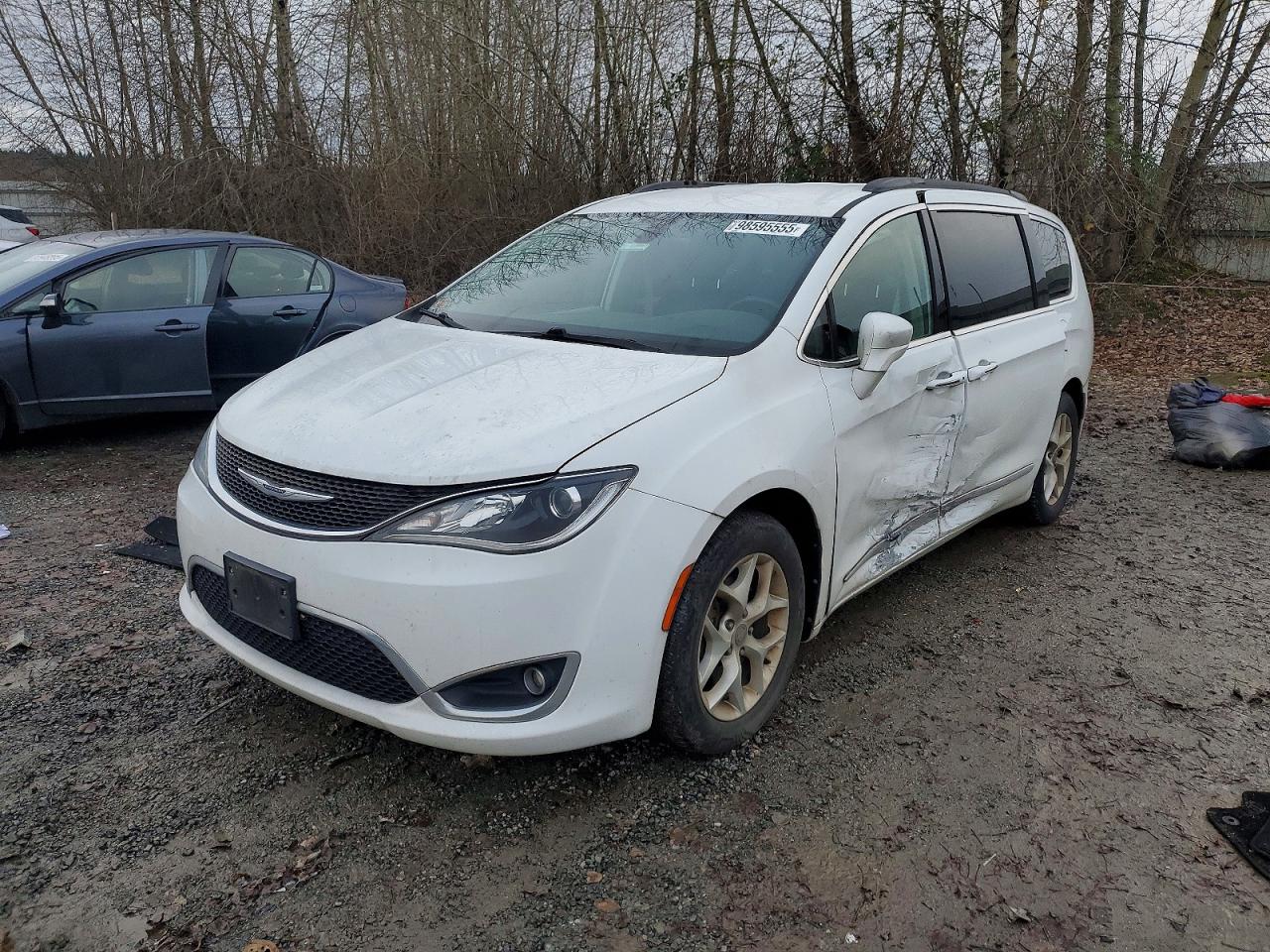 CHRYSLER PACIFICA 2017