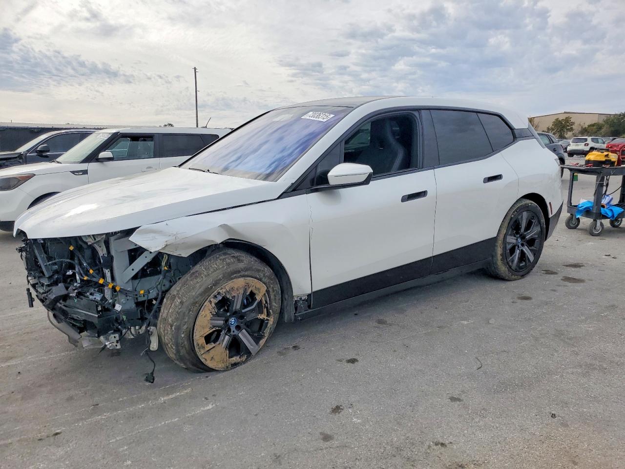 BMW IX 2025