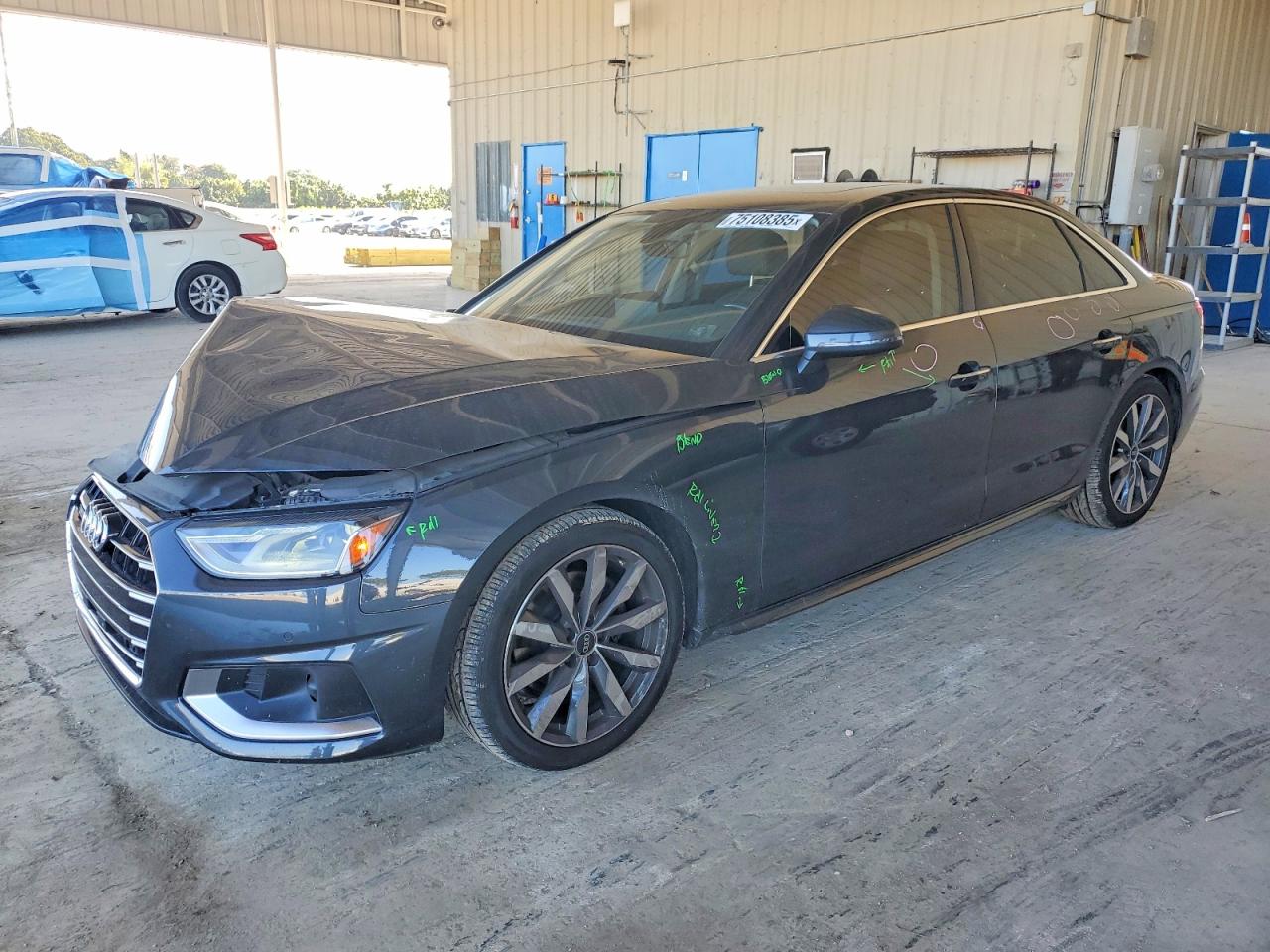 AUDI A4 2021