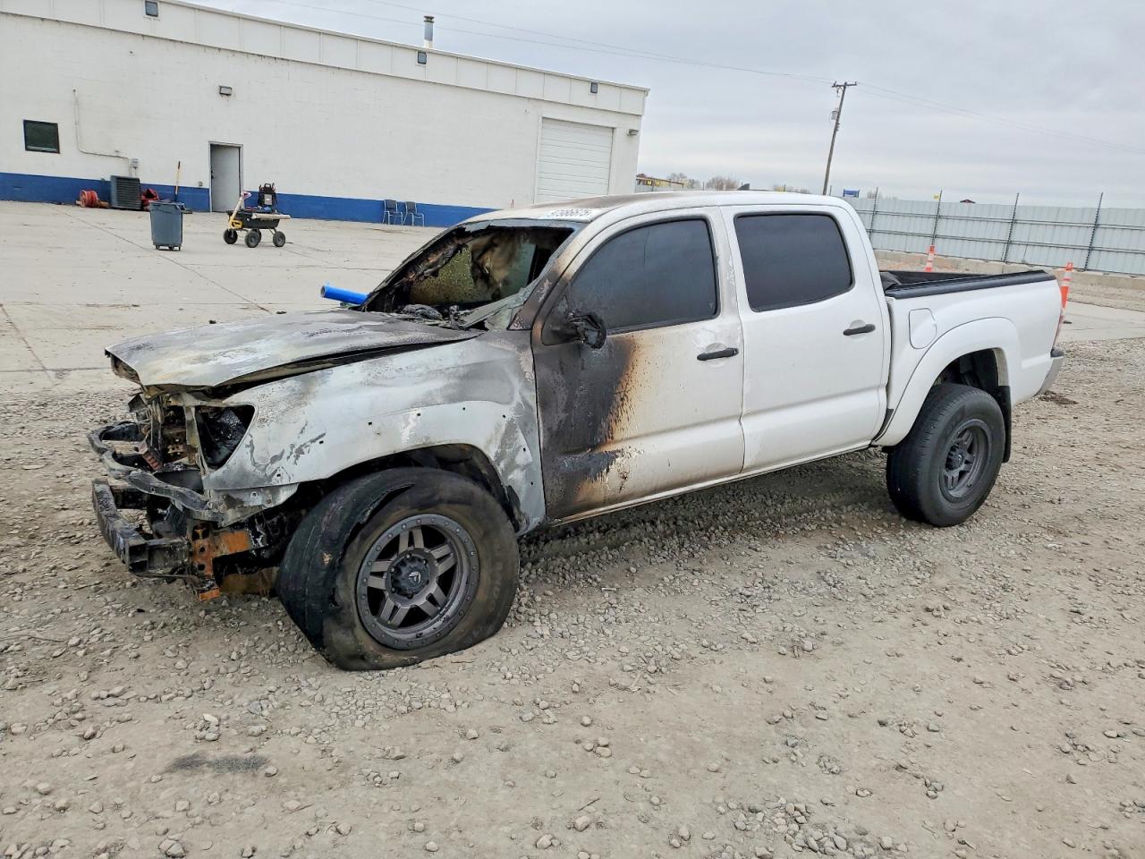 TOYOTA TACOMA 2015