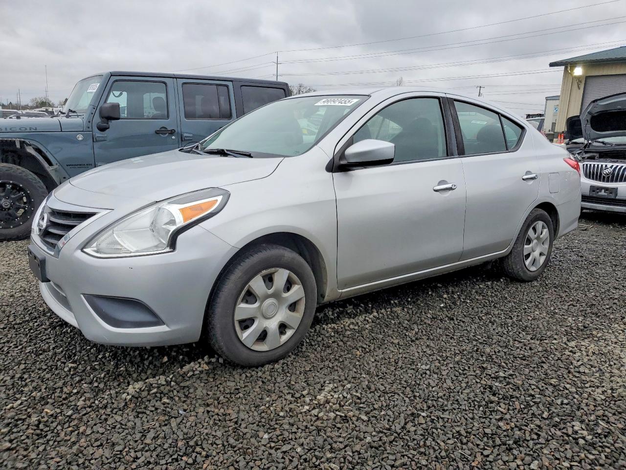 NISSAN VERSA 2019