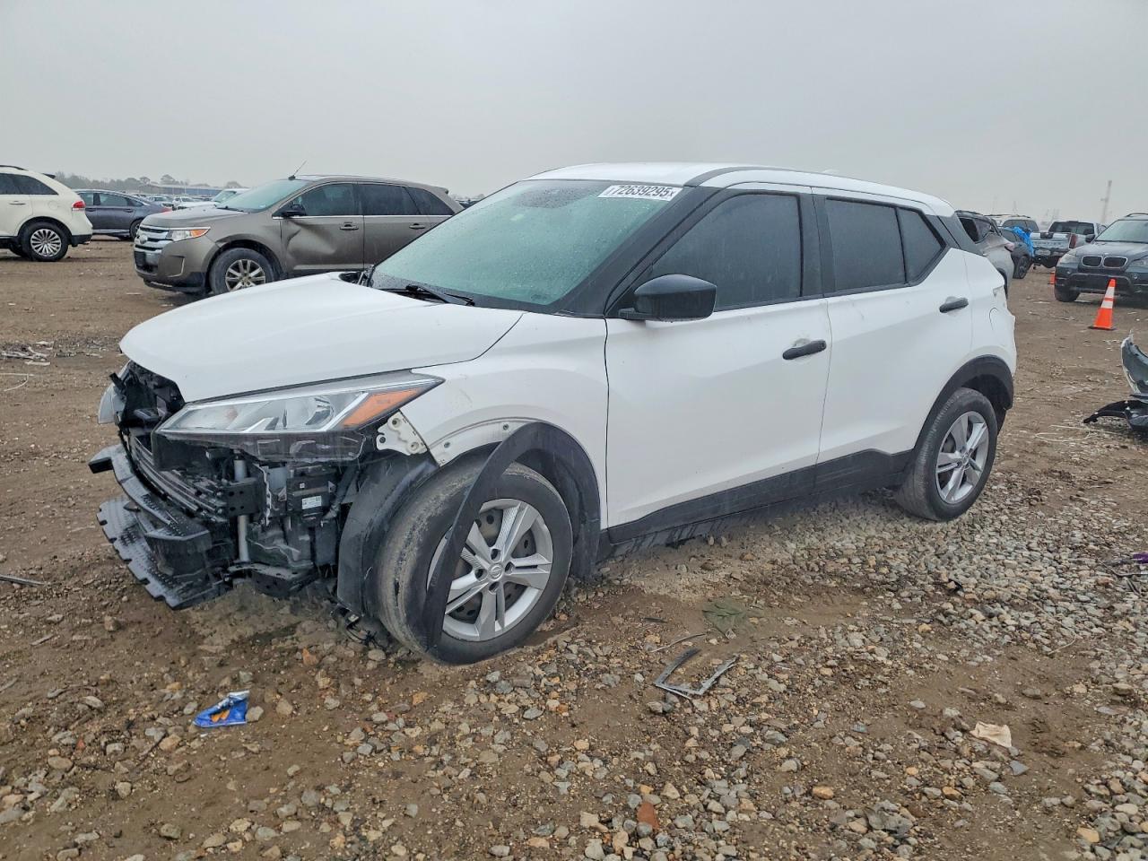 NISSAN KICKS 2022