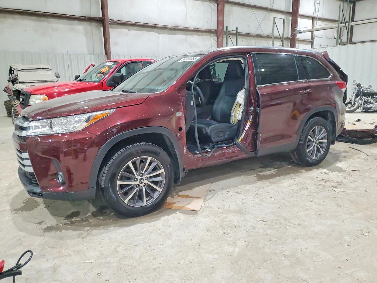 TOYOTA HIGHLANDER 2019
