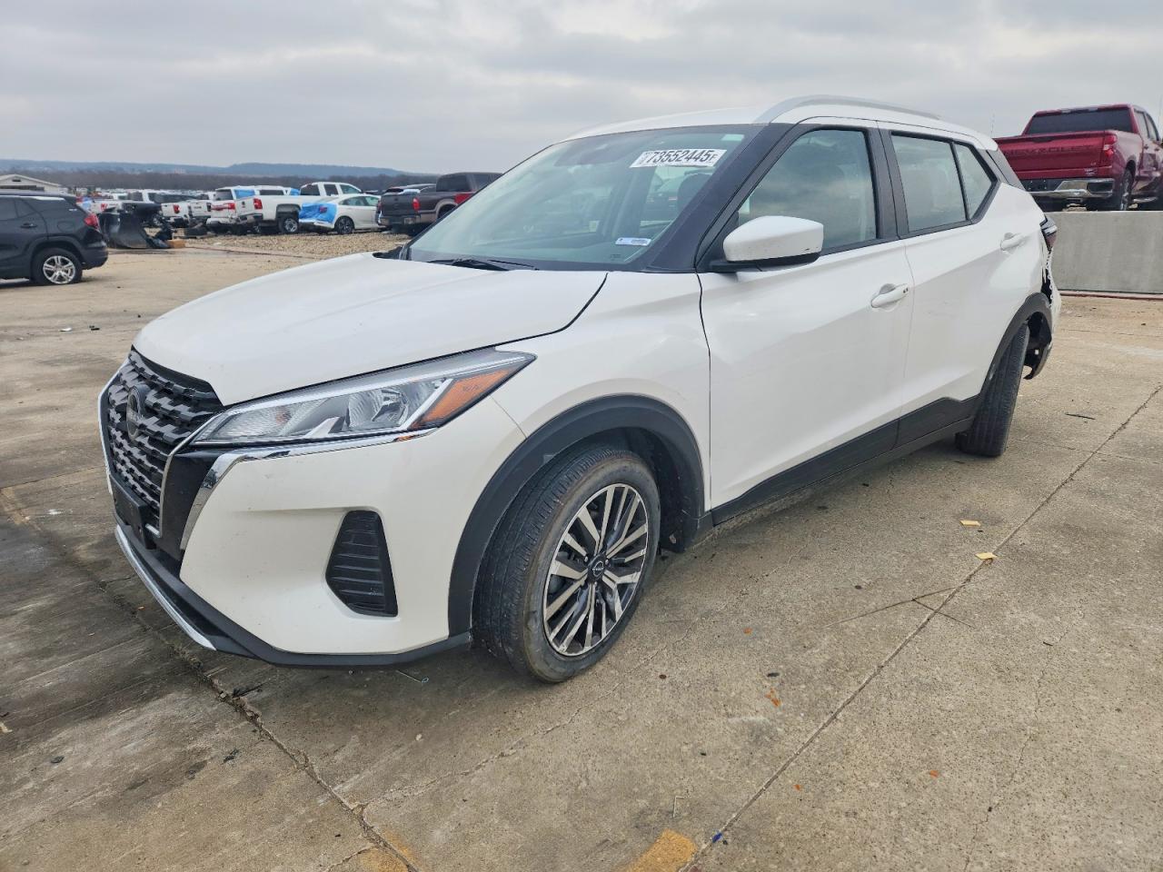 NISSAN KICKS 2024