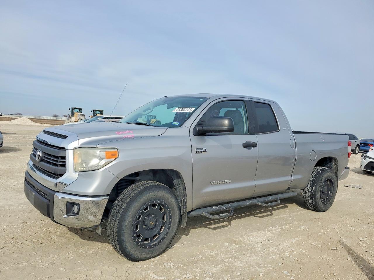 TOYOTA TUNDRA 2015