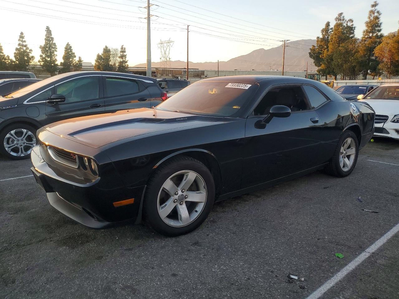 DODGE CHALLENGER 2013