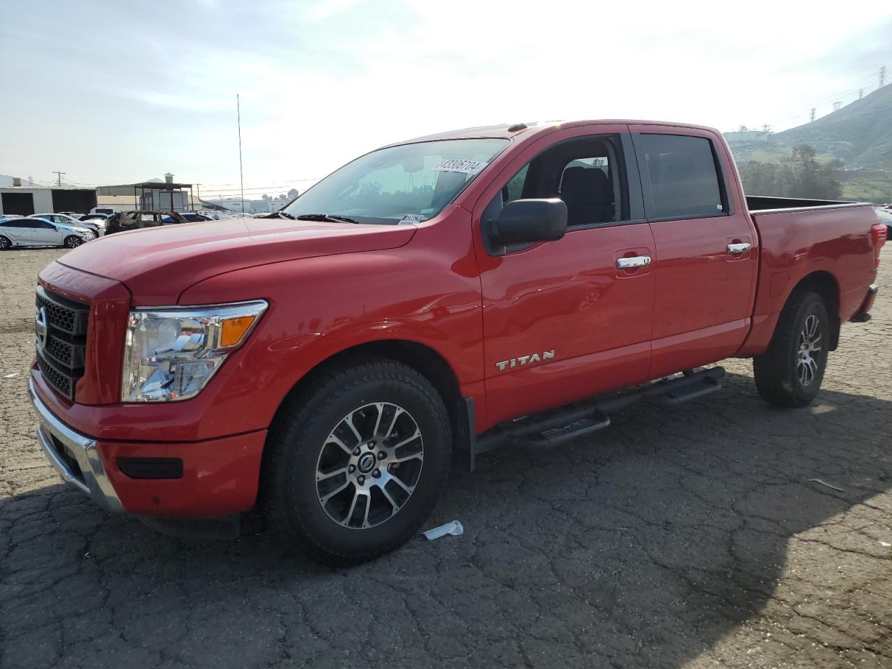 NISSAN TITAN 2021
