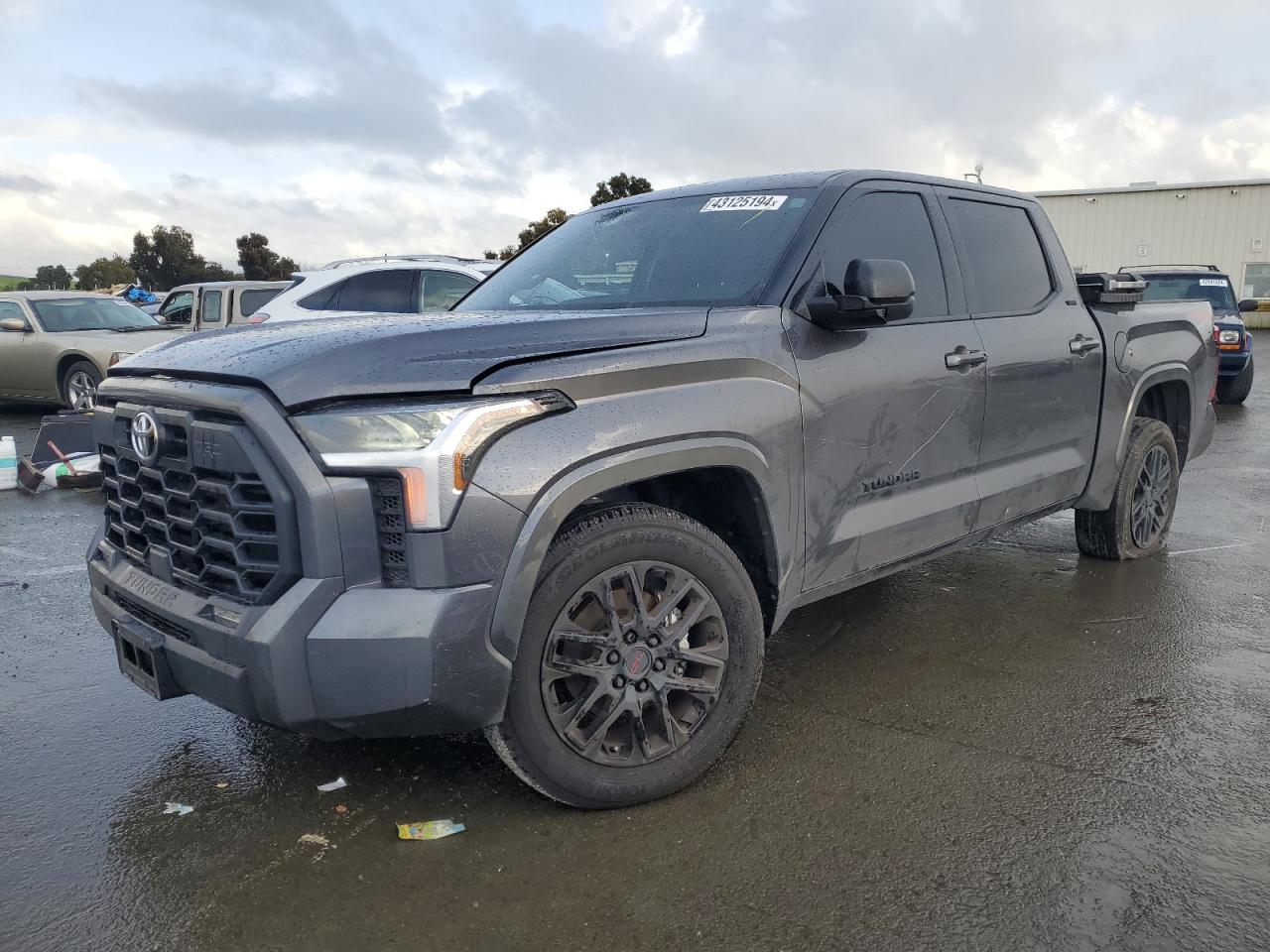 TOYOTA TUNDRA CRE 2023