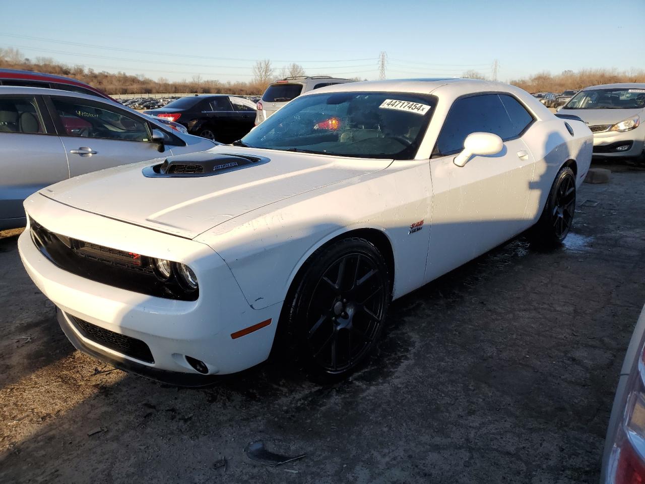 DODGE CHALLENGER 2016