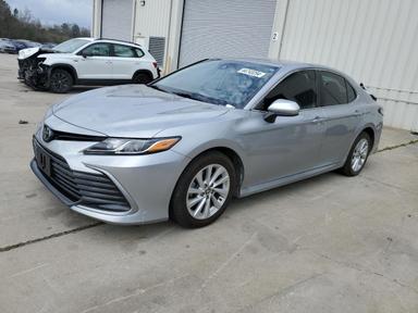Toyota Camry Le 2021