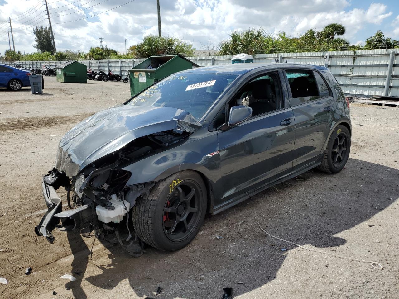 VOLKSWAGEN GTI S 2017