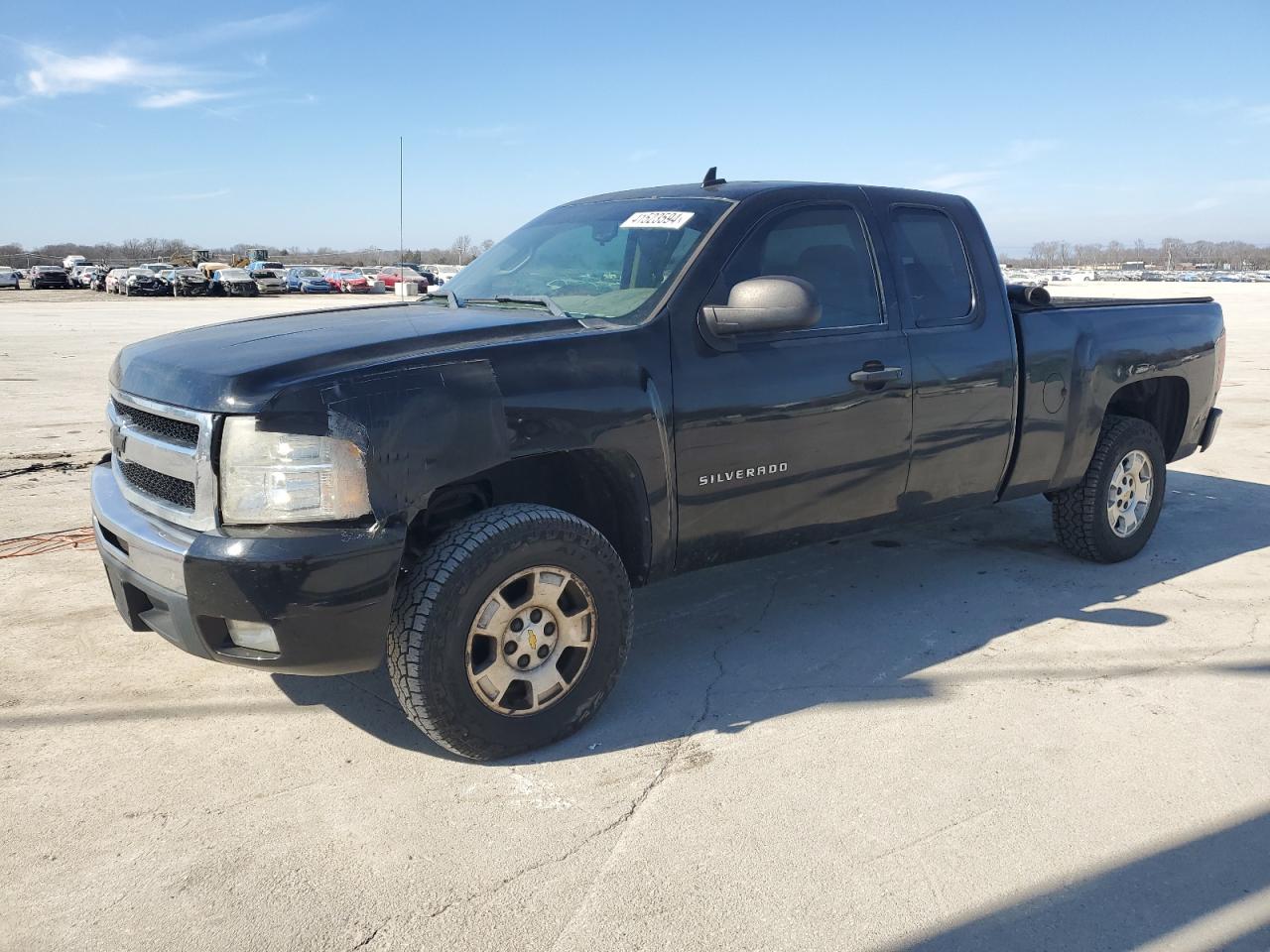 CHEVROLET SILVERADO 2011