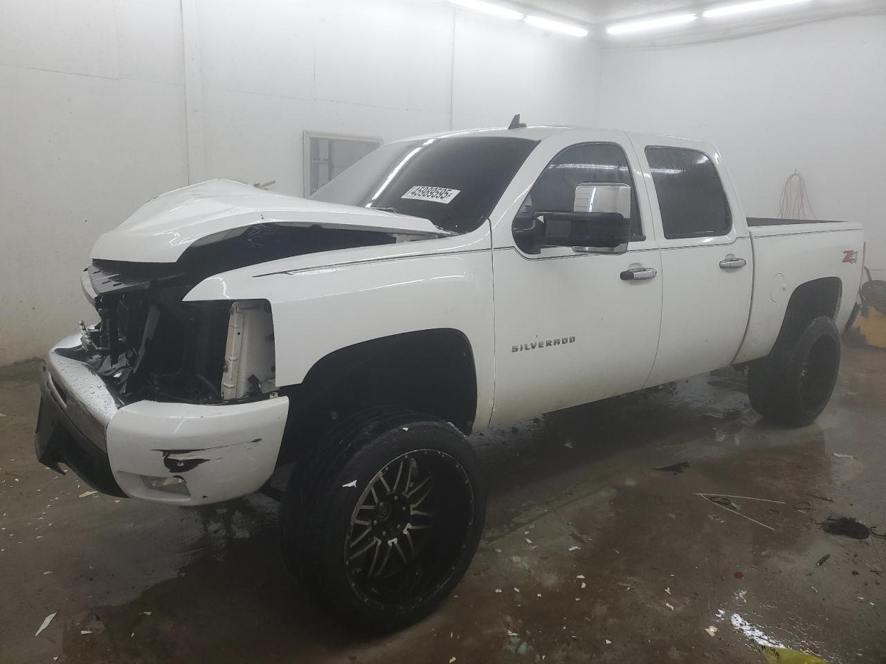 CHEVROLET SILVERADO 2011