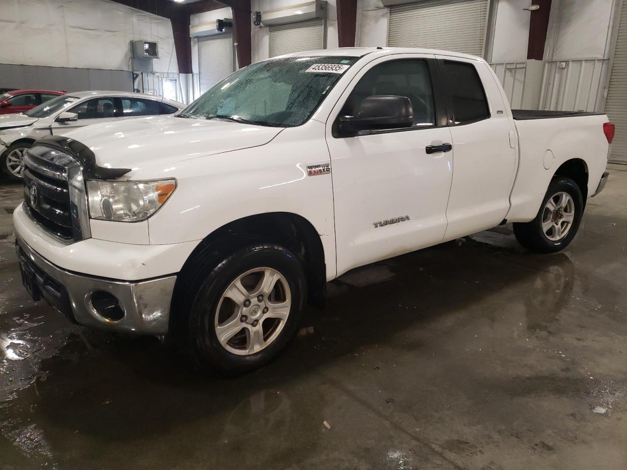 TOYOTA TUNDRA DOU 2013