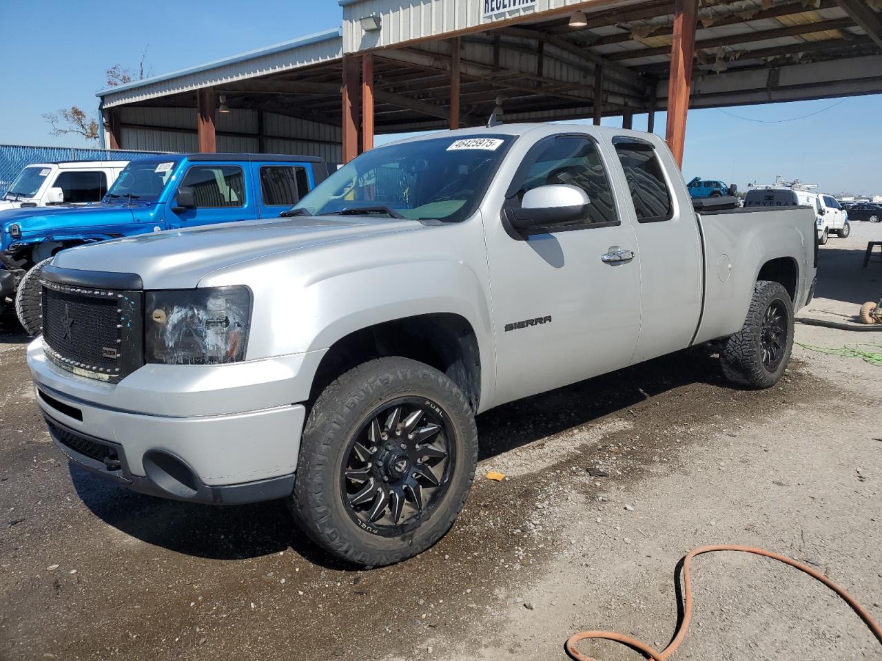 GMC SIERRA C15 2011