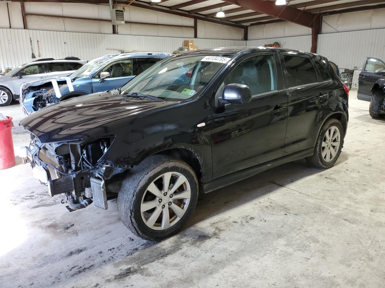MITSUBISHI OUTLANDER 2015