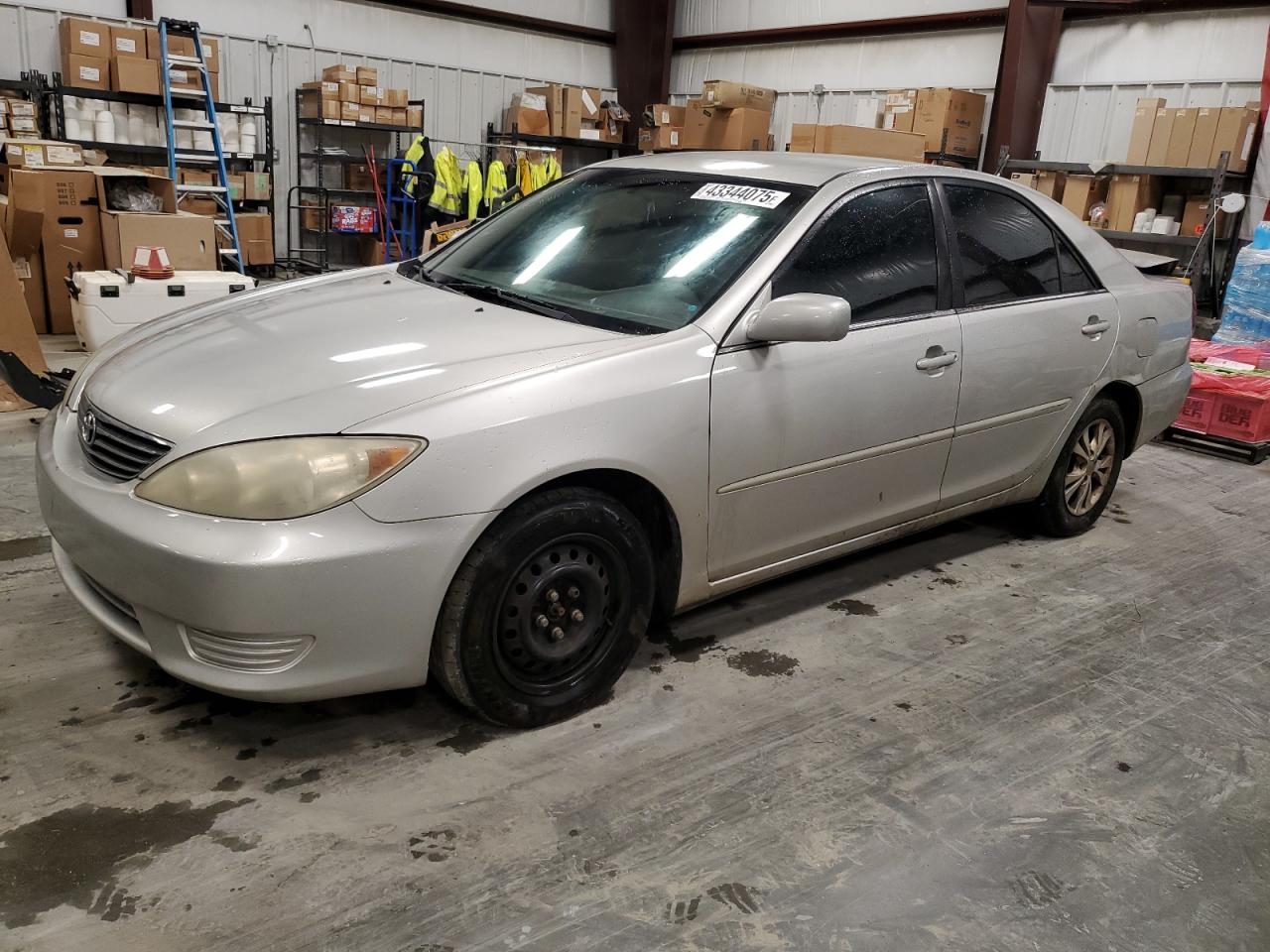TOYOTA CAMRY LE 2005
