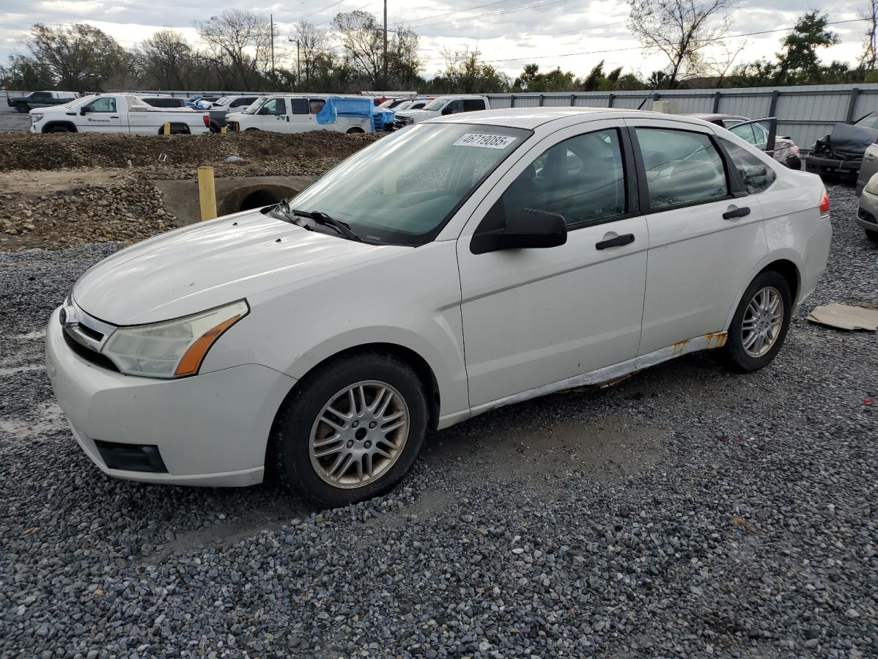 FORD FOCUS SE 2011