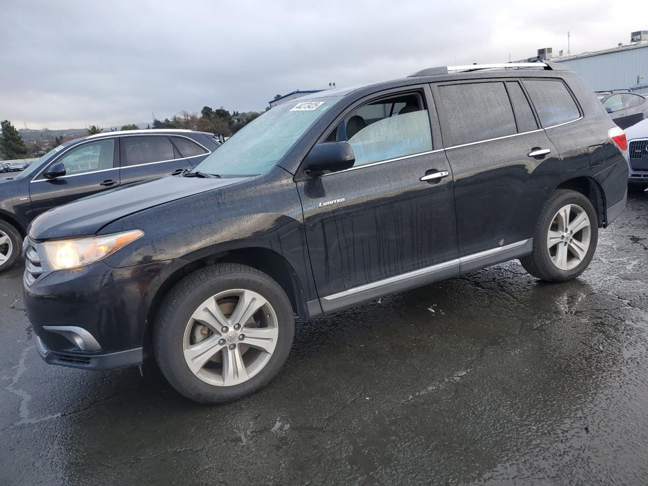 TOYOTA HIGHLANDER 2013