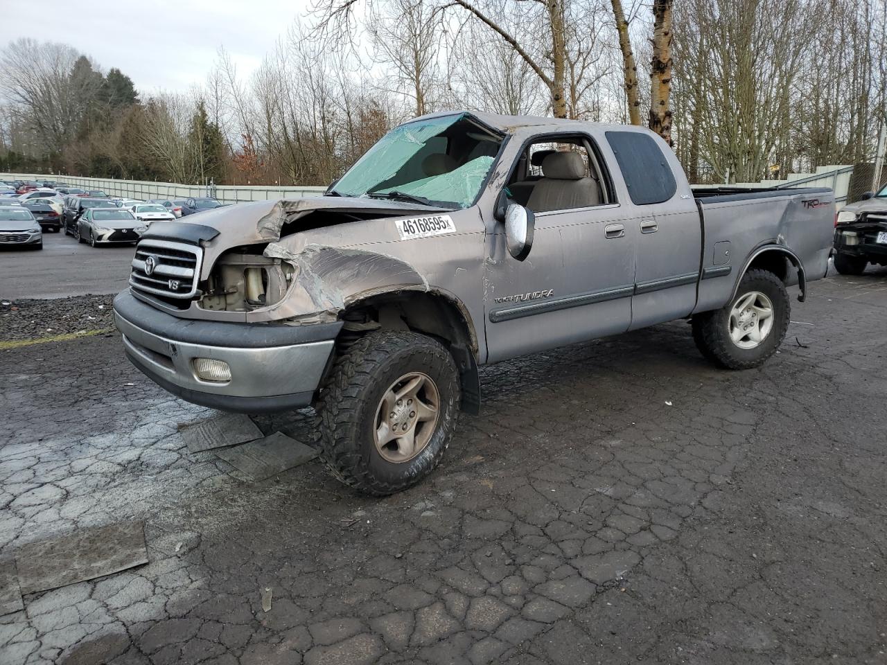 TOYOTA TUNDRA ACC 2000