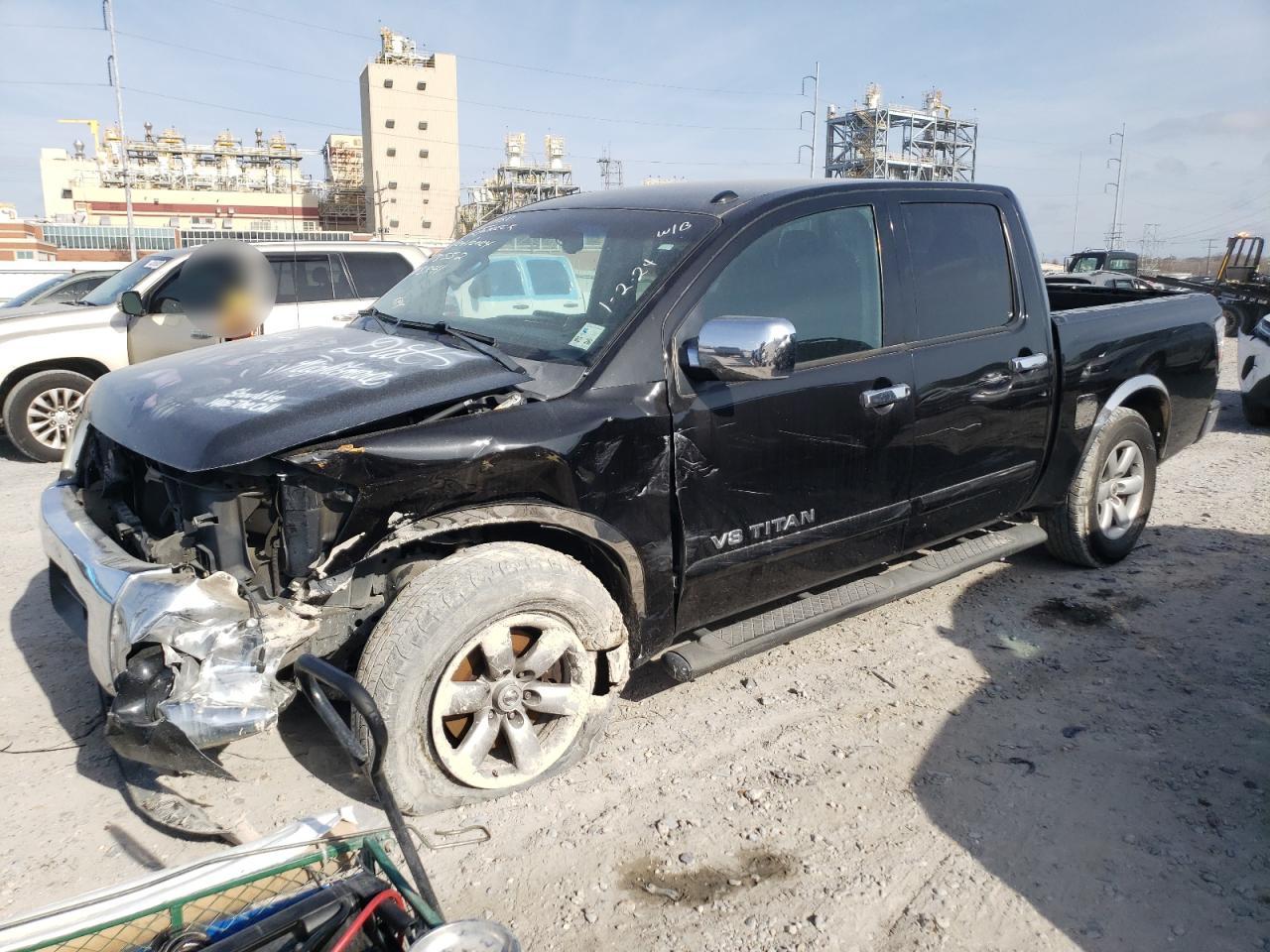 NISSAN TITAN S 2014
