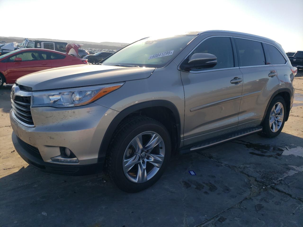 TOYOTA HIGHLANDER 2016