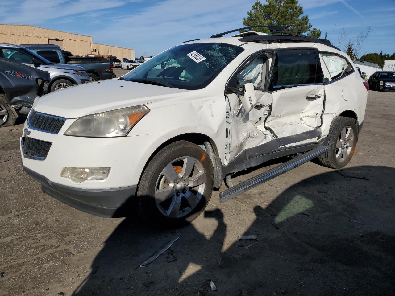 CHEVROLET TRAVERSE L 2011