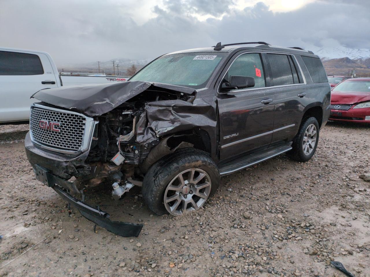 GMC YUKON DENA 2015