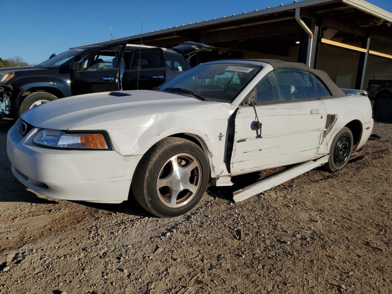 FORD MUSTANG 2001