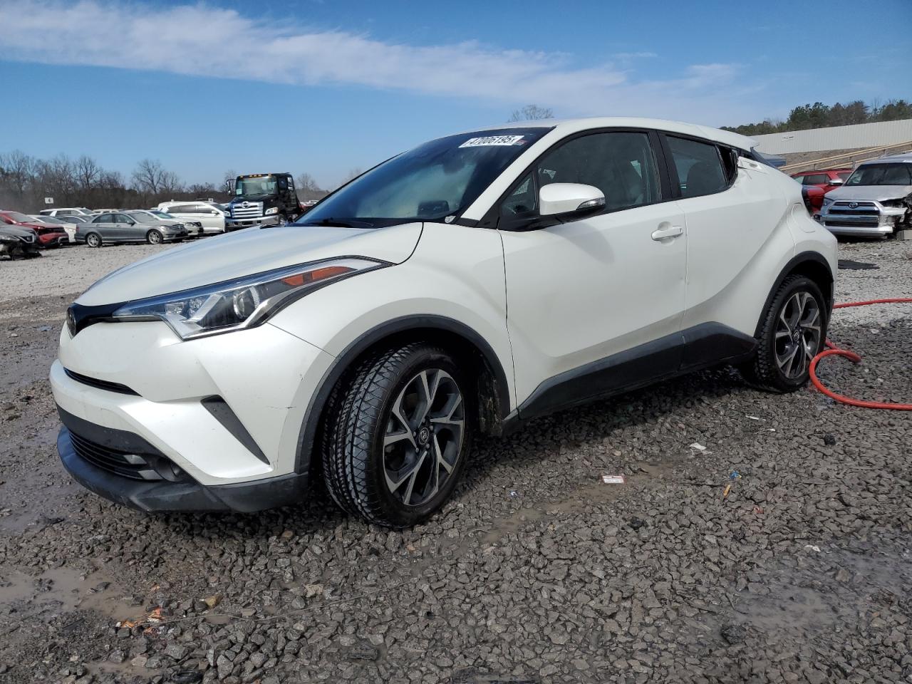 TOYOTA C-HR XLE 2019