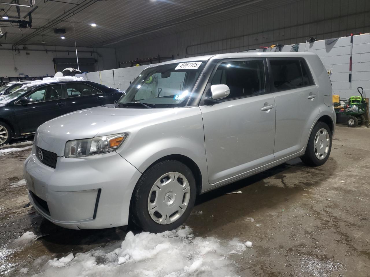 TOYOTA SCION XB 2009