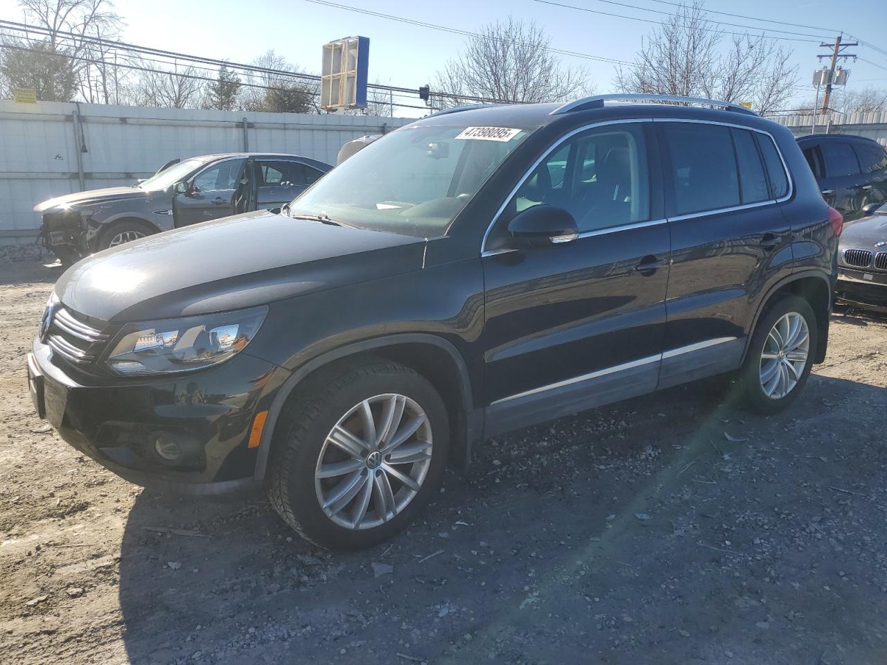 VOLKSWAGEN TIGUAN S 2016
