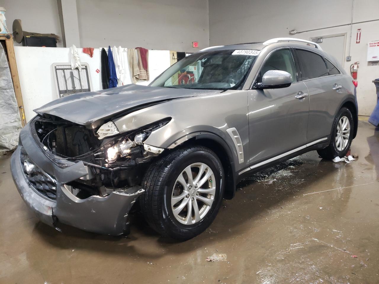 INFINITI FX35 2009