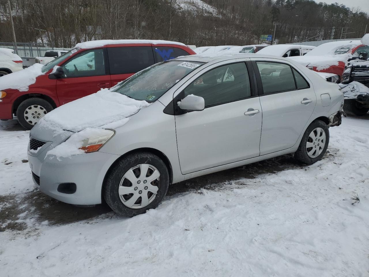 TOYOTA YARIS 2011