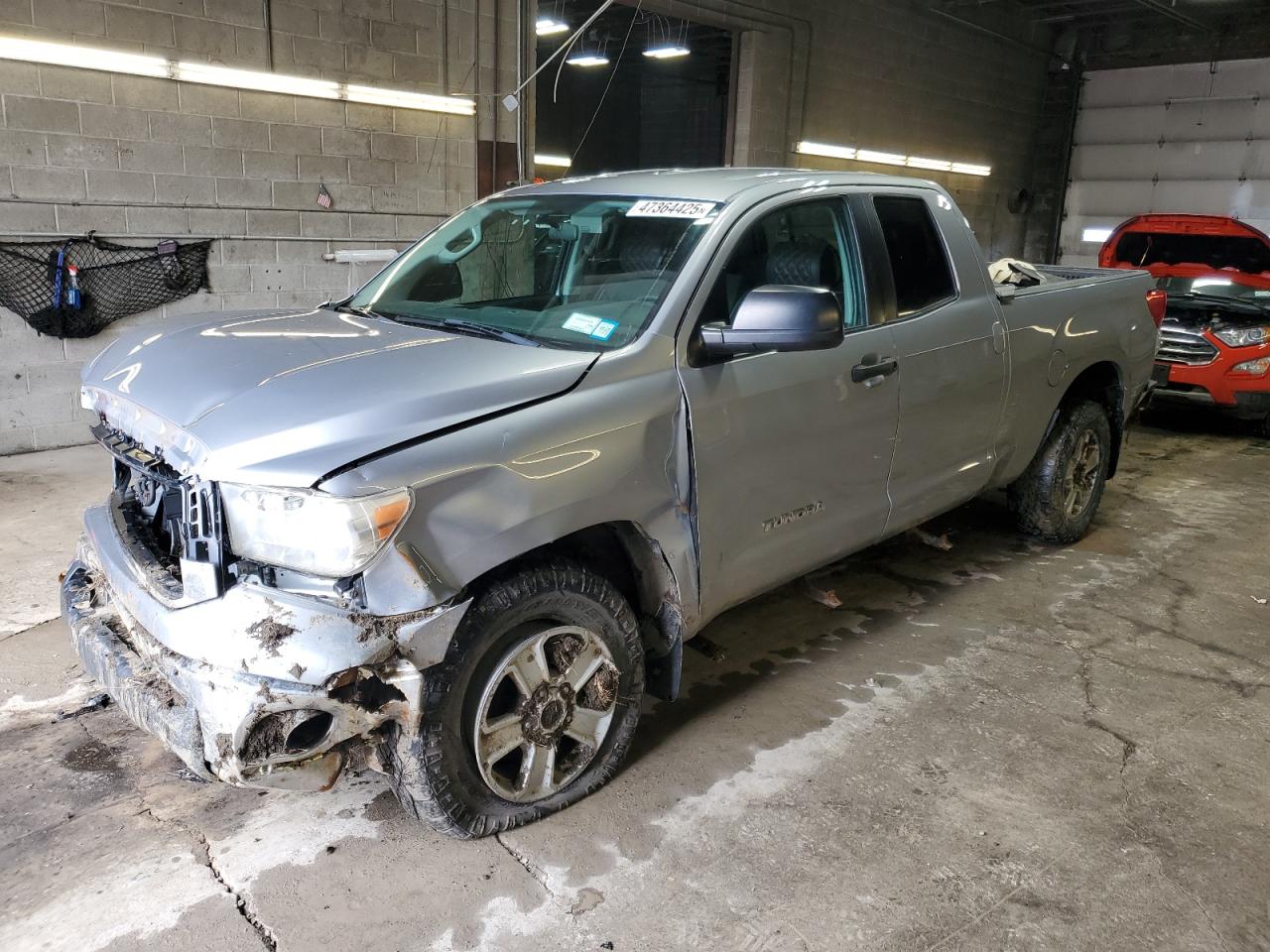 TOYOTA TUNDRA DOU 2011