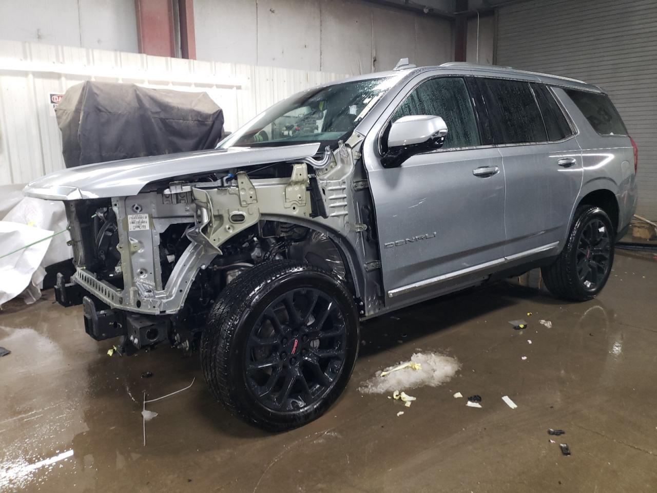 GMC YUKON DENA 2023