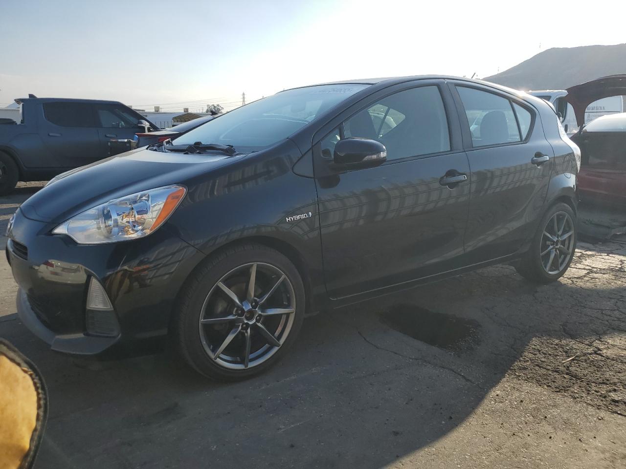 TOYOTA PRIUS C 2012
