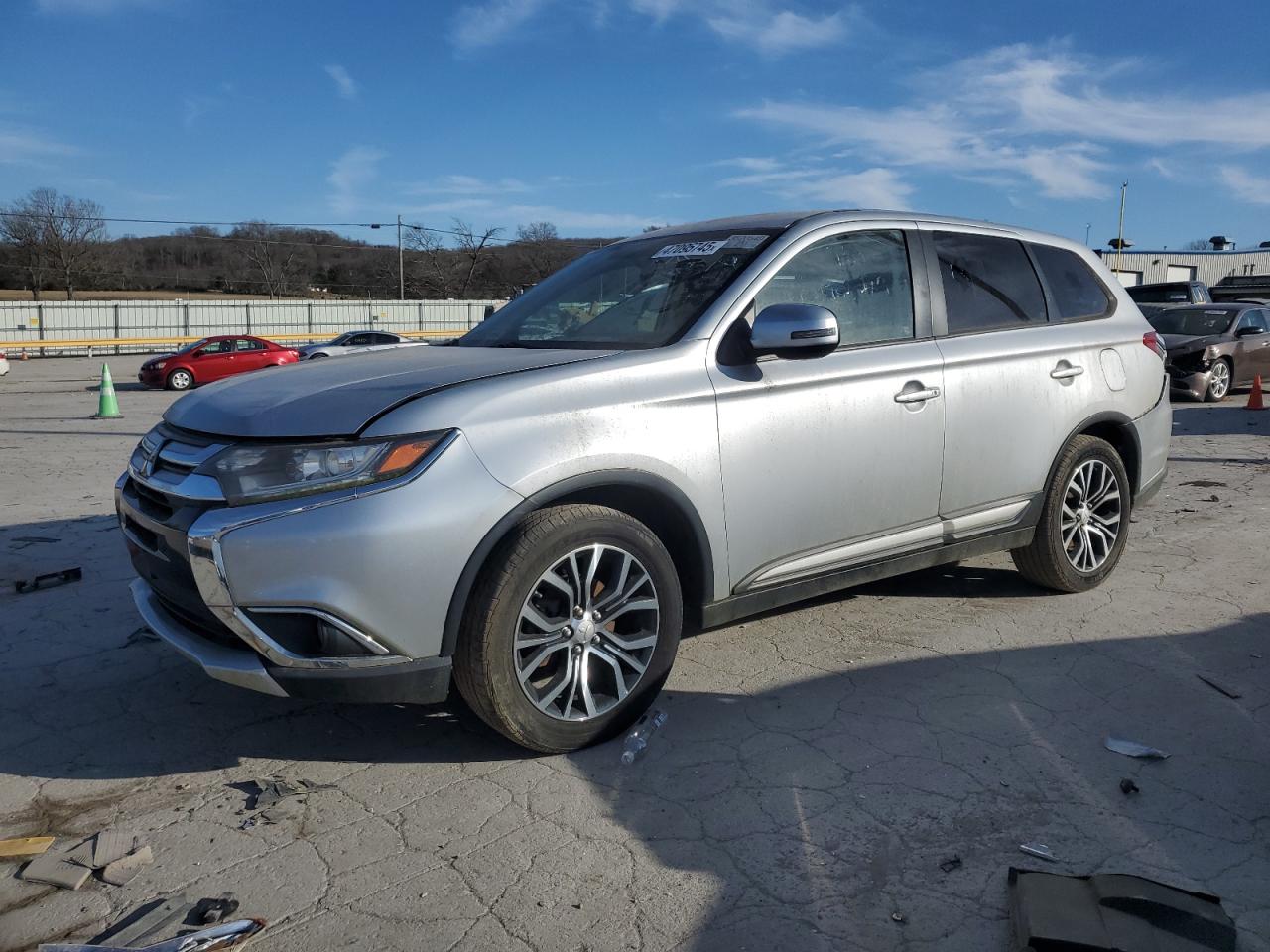 MITSUBISHI OUTLANDER 2016
