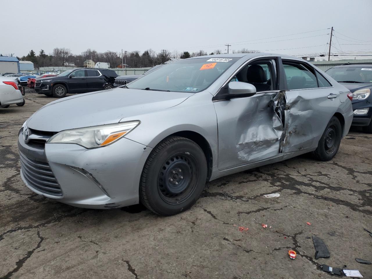TOYOTA CAMRY LE 2015