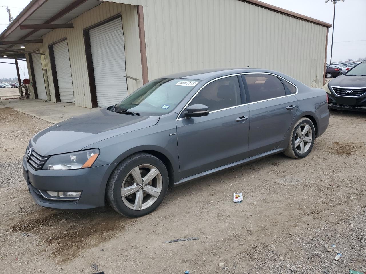 VOLKSWAGEN PASSAT S 2015