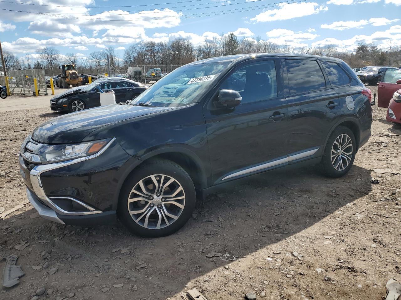 MITSUBISHI OUTLANDER 2016