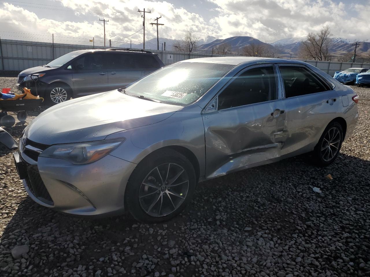TOYOTA CAMRY LE 2015