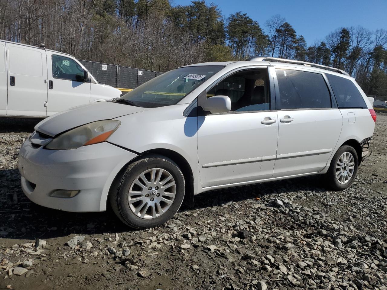TOYOTA SIENNA 2008