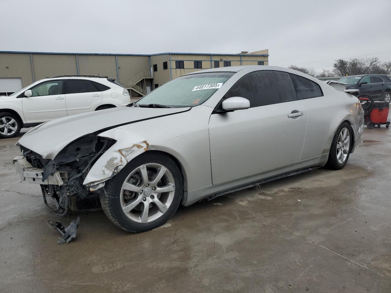 INFINITI G35 2005
