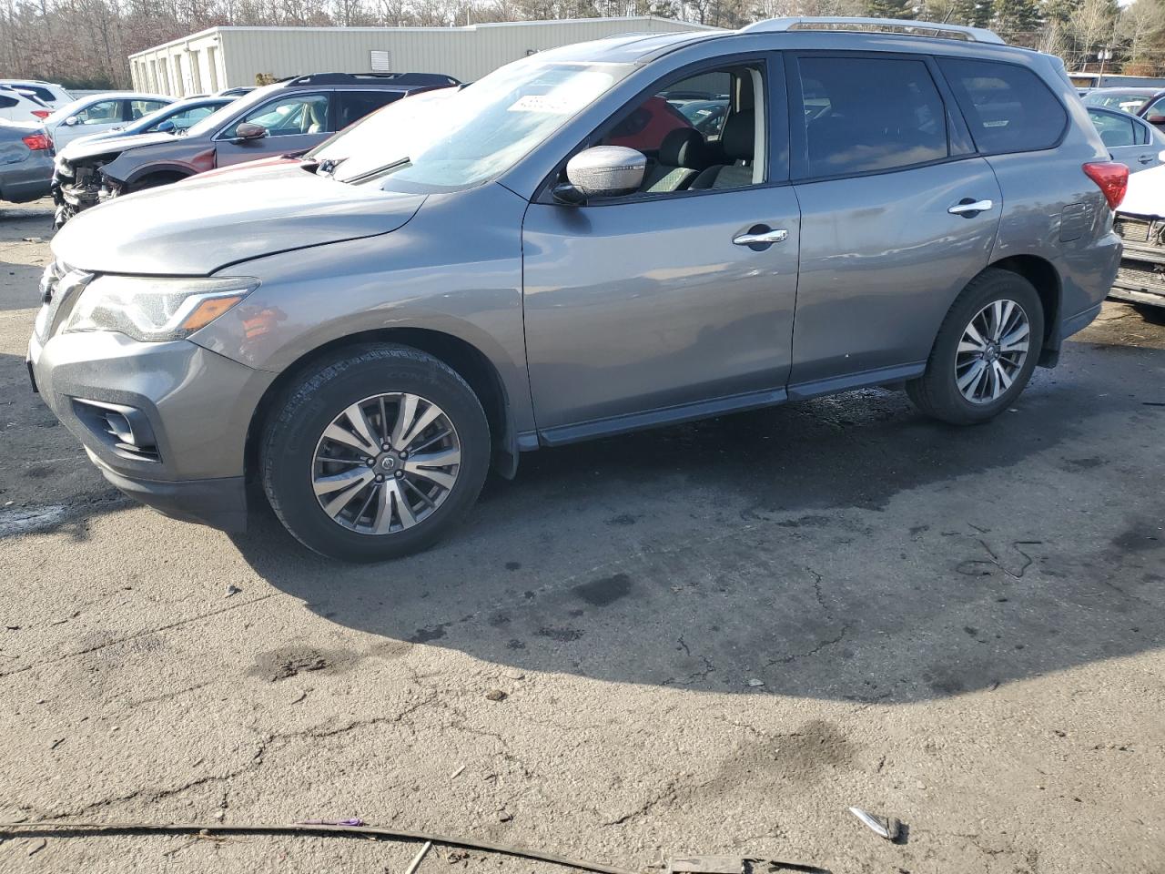 NISSAN PATHFINDER 2017