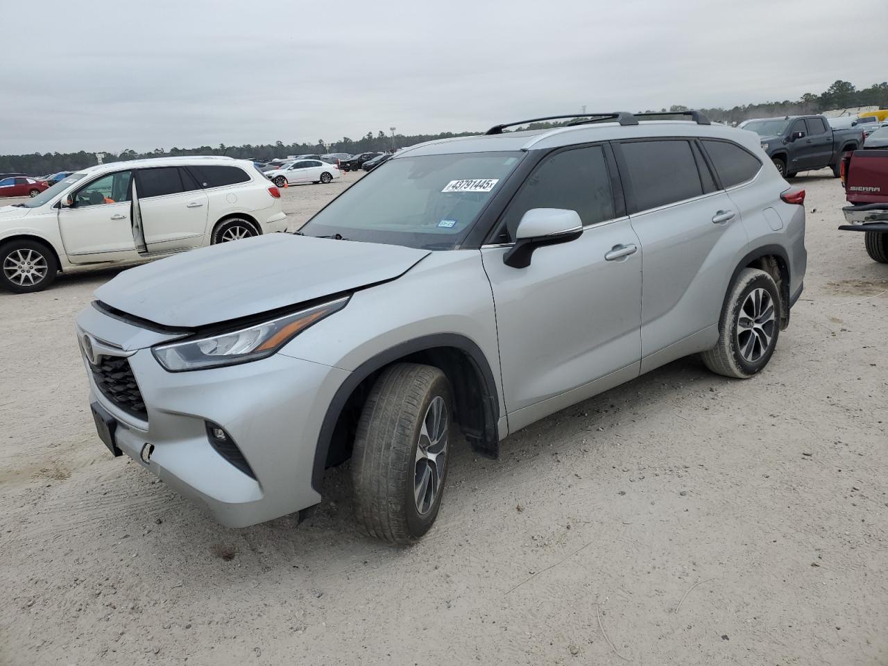 TOYOTA HIGHLANDER 2020