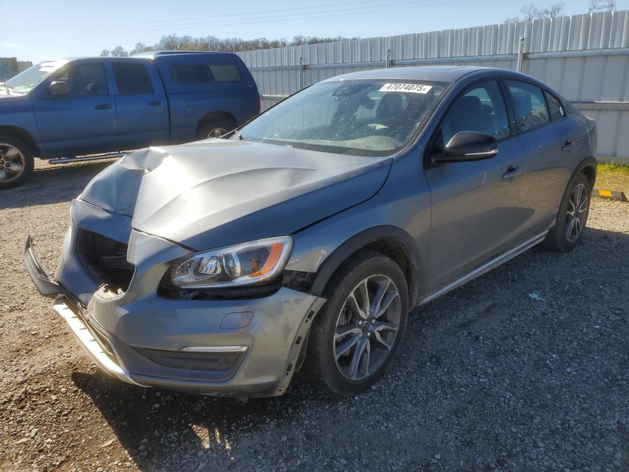 VOLVO S60 CROSS 2016