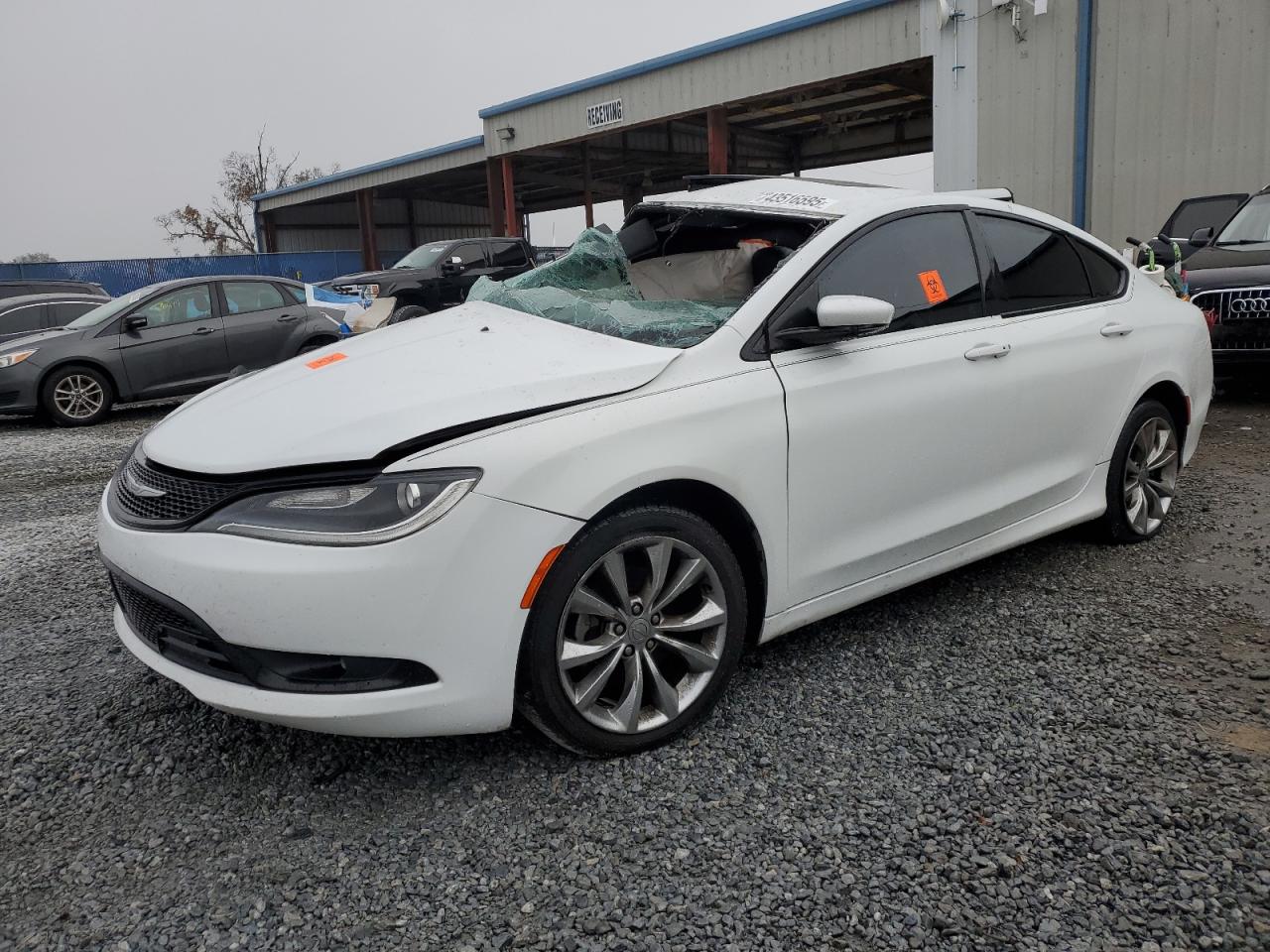 CHRYSLER 200 S 2015